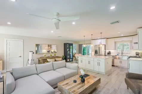 2830 SW 5th Street Boynton Beach FL 33435