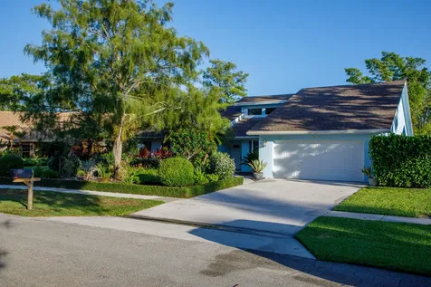 900 Cosmos Court Wellington FL 33414