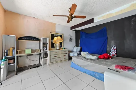 2423 24th Lane Greenacres FL 33463