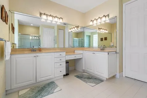 5422 Landon Circle Boynton Beach FL 33437