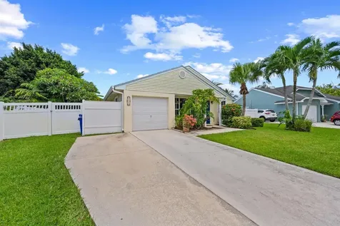 1172 Grandview Circle Royal Palm Beach FL 33411