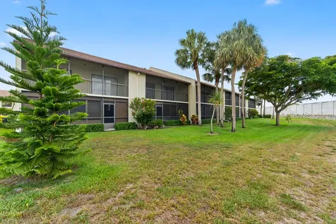 7903 Willow Spring Drive Lake Worth FL 33467