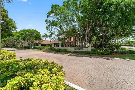 7903 Willow Spring Drive Lake Worth FL 33467