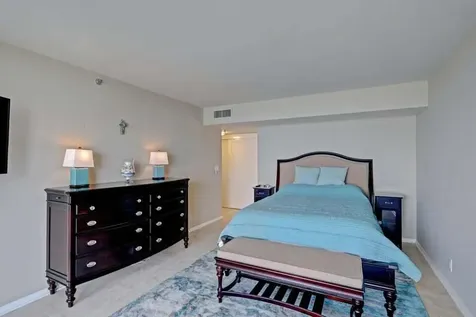 5380 N Ocean Drive Singer Island FL 33404