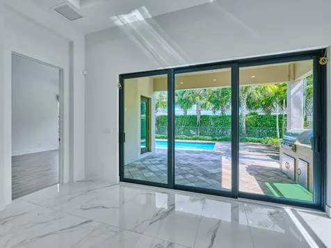 13501 Artisan Circle Palm Beach Gardens FL 33418