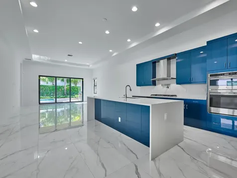 13501 Artisan Circle Palm Beach Gardens FL 33418
