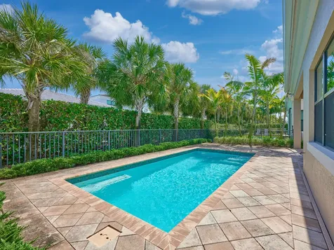 13501 Artisan Circle Palm Beach Gardens FL 33418