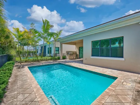 13501 Artisan Circle Palm Beach Gardens FL 33418