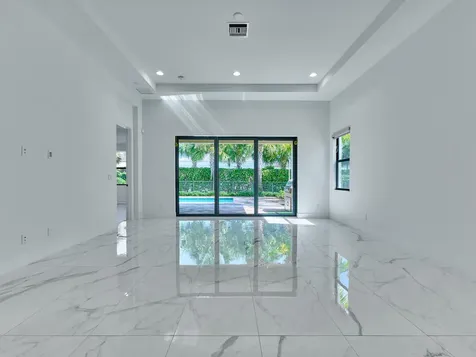13501 Artisan Circle Palm Beach Gardens FL 33418