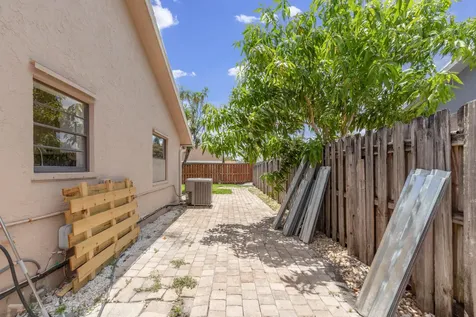 23089 Sw 55th Avenue Boca Raton FL 33433