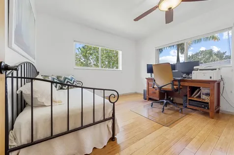 550 Ne 5th Street Pompano Beach FL 33060