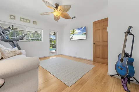 550 Ne 5th Street Pompano Beach FL 33060