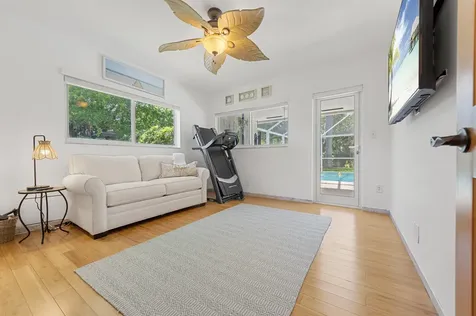 550 Ne 5th Street Pompano Beach FL 33060