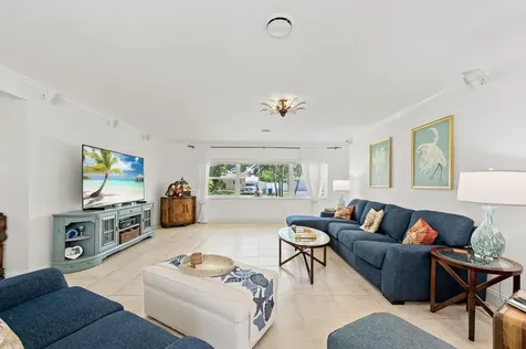 550 Ne 5th Street Pompano Beach FL 33060