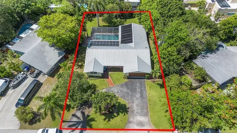 550 Ne 5th Street Pompano Beach FL 33060