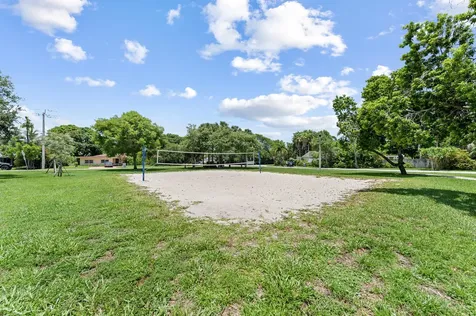 550 Ne 5th Street Pompano Beach FL 33060