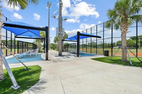 550 Ne 5th Street Pompano Beach FL 33060