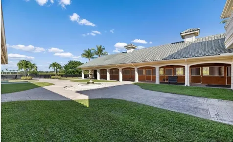 4591 South Road Wellington FL 33414