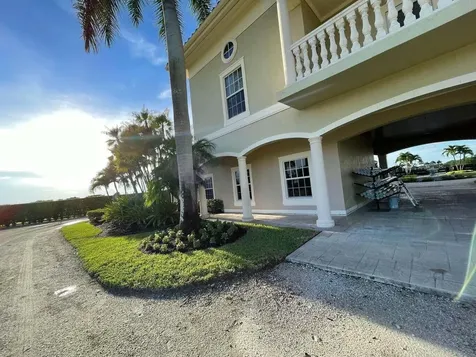 4591 South Road Wellington FL 33414