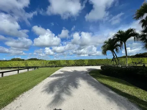 4591 South Road Wellington FL 33414