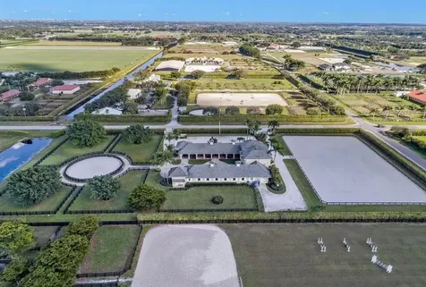 4591 South Road Wellington FL 33414