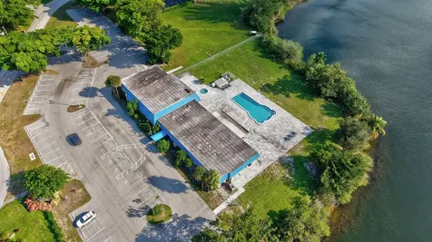 4741 Nw 13th Avenue Deerfield Beach FL 33064