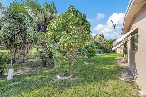 4741 Nw 13th Avenue Deerfield Beach FL 33064