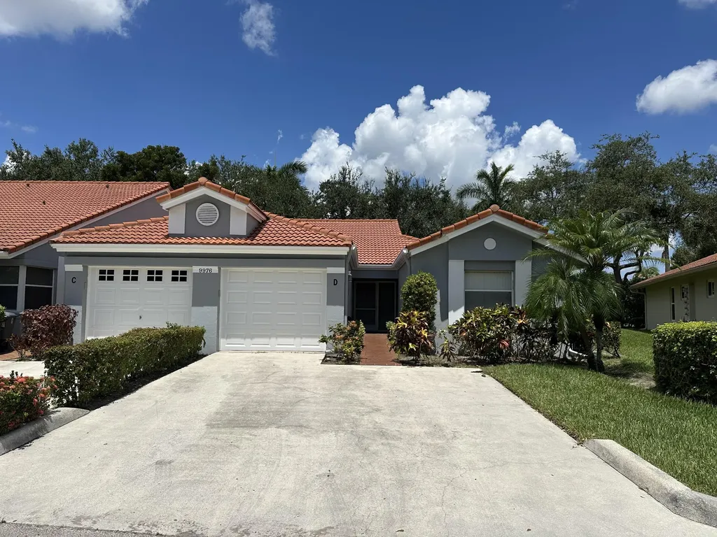 9976 Seacrest Circle Boynton Beach FL 33437