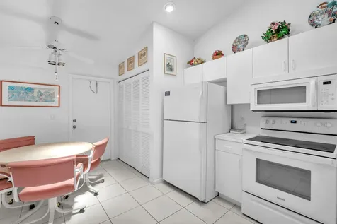 9976 Seacrest Circle Boynton Beach FL 33437
