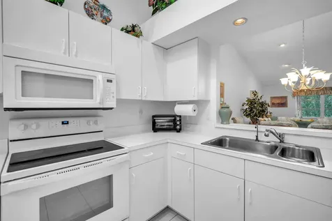 9976 Seacrest Circle Boynton Beach FL 33437