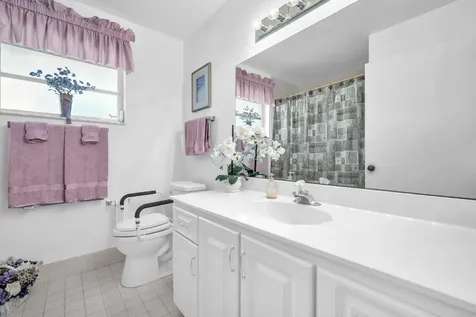 9976 Seacrest Circle Boynton Beach FL 33437