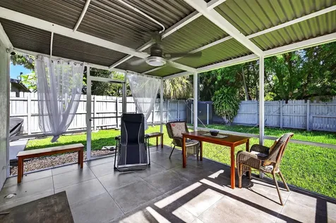 1473 Ne 25 Street Pompano Beach FL 33064