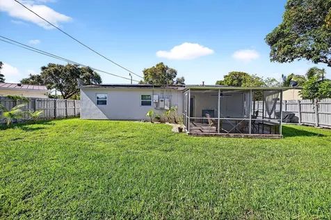 1473 Ne 25 Street Pompano Beach FL 33064