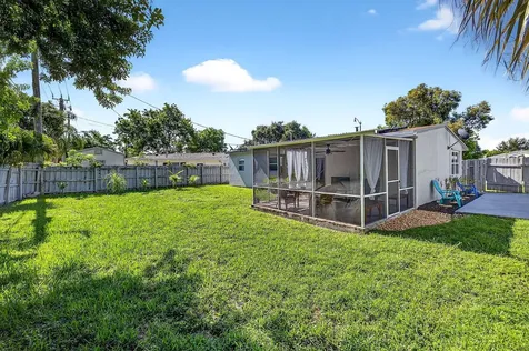 1473 Ne 25 Street Pompano Beach FL 33064