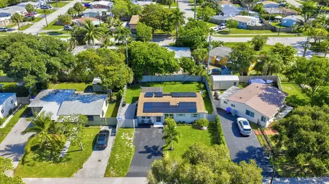 1473 Ne 25 Street Pompano Beach FL 33064
