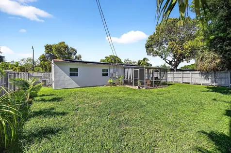 1473 Ne 25 Street Pompano Beach FL 33064