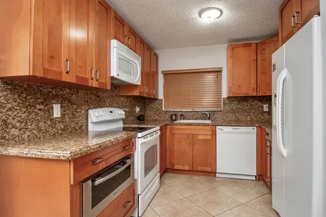 7670 Lago Del Mar 301 Drive Boca Raton FL 33433