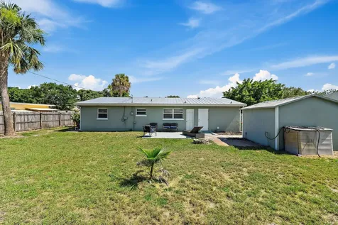 1157 Nw 14th Terrace Stuart FL 34994