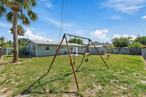 1157 Nw 14th Terrace Stuart FL 34994