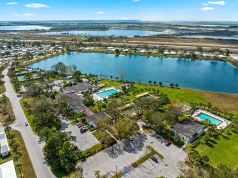 6661 Nuevo Lagos Fort Pierce FL 34951