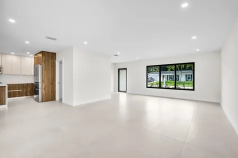 1182 Sw 7th Street Boca Raton FL 33486