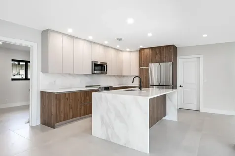 1182 Sw 7th Street Boca Raton FL 33486