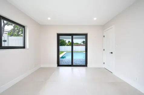 1182 Sw 7th Street Boca Raton FL 33486