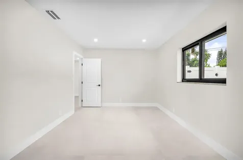 1182 Sw 7th Street Boca Raton FL 33486