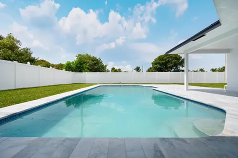 1182 Sw 7th Street Boca Raton FL 33486