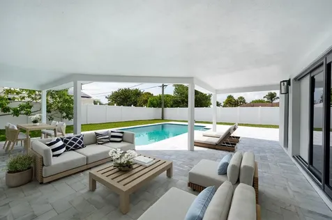 1182 Sw 7th Street Boca Raton FL 33486