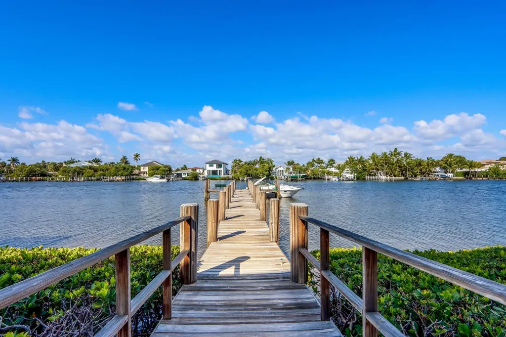 3525 S Ocean Boulevard South Palm Beach FL 33480