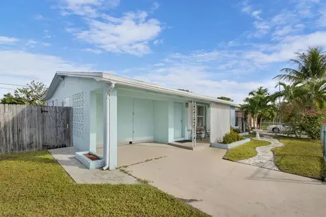 1307 S Flamingo Drive Lantana FL 33462