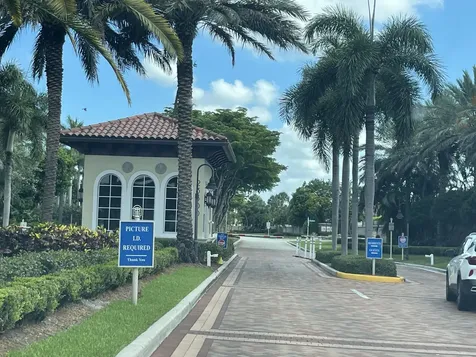6508 Via Regina Boca Raton FL 33433
