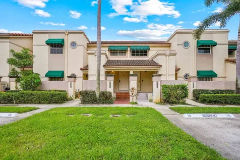 6508 Via Regina Boca Raton FL 33433